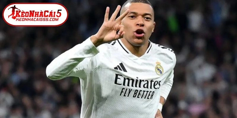 Anh đạt được nhiều danh hiệu ấn tượng