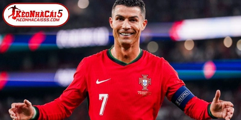 Thông tin tiểu sử cầu thủ Cristiano Ronaldo