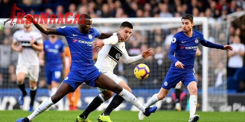 Fulham không ngại va chạm với các ông lớn