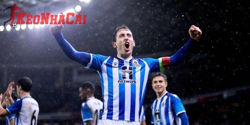 Real Sociedad có chút lợi thế về mặt đối đầu